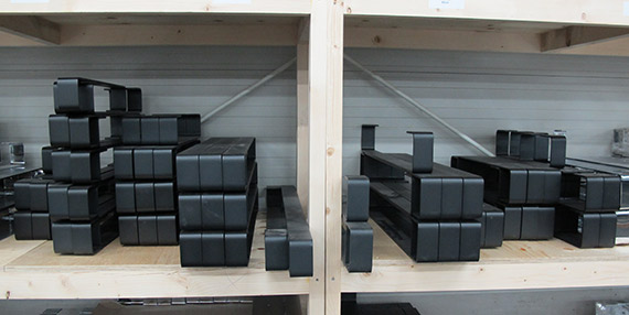 Kovinske noge Črne kovinske noge v obliki sani